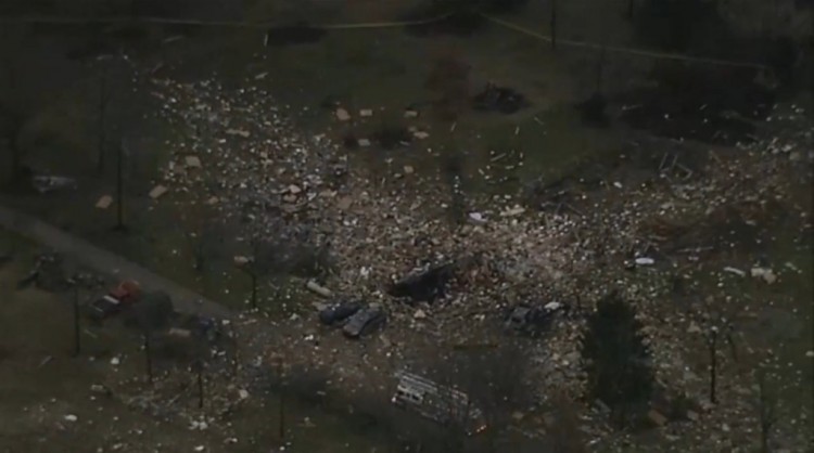 [卡尔]密歇根州惠特莫尔湖爆炸造成至少4人死亡，房屋被毁：官员
