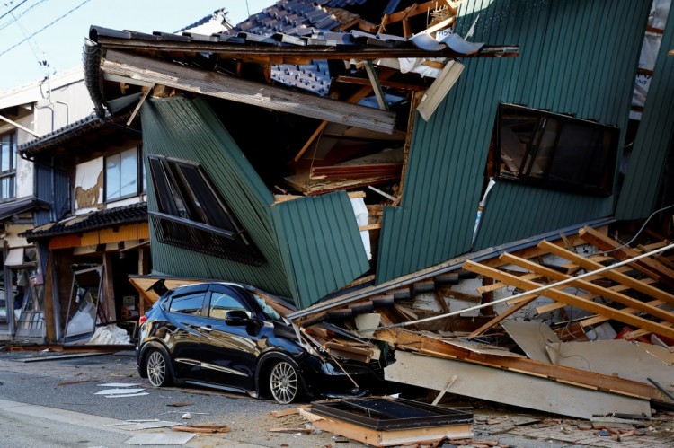 [斯科特]日本7.6级地震造成至少12人死亡——建筑物倒塌、冰冻停电