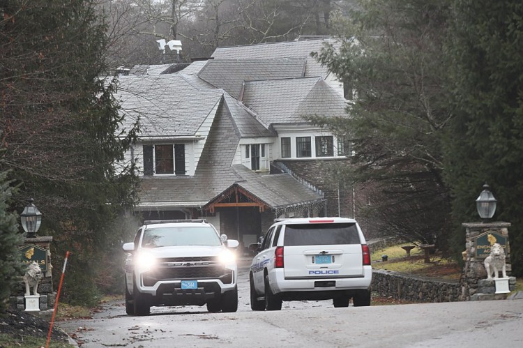 马萨诸塞州价值500万美元的豪宅中发现一家人死因揭晓