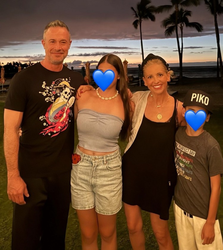 [克里斯]莎拉·米歇尔·盖拉和小弗雷迪·普林兹的家庭度假罕见照片